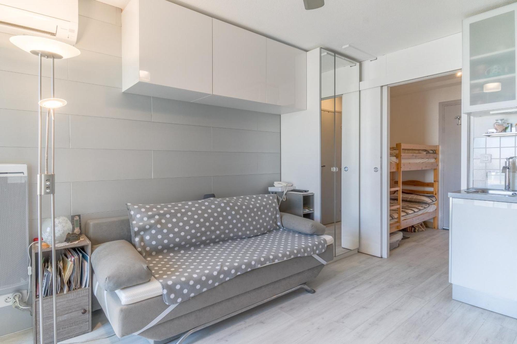Appt T2 Cabine Clim Parking Privee Vu Mer Sete Exterior photo